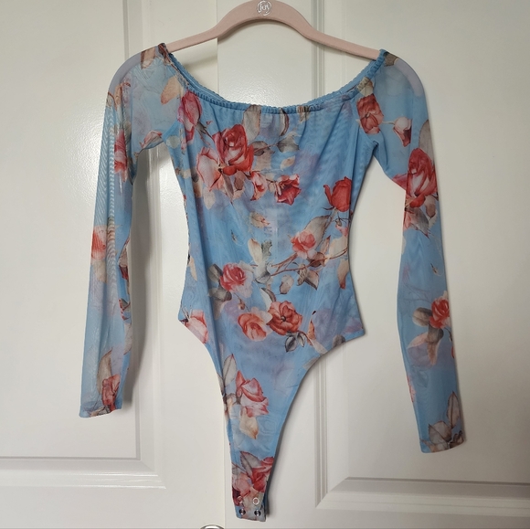 L'AGENCE Peonie Off Shoulder Thong Bodysuit - Picture 7 of 10
